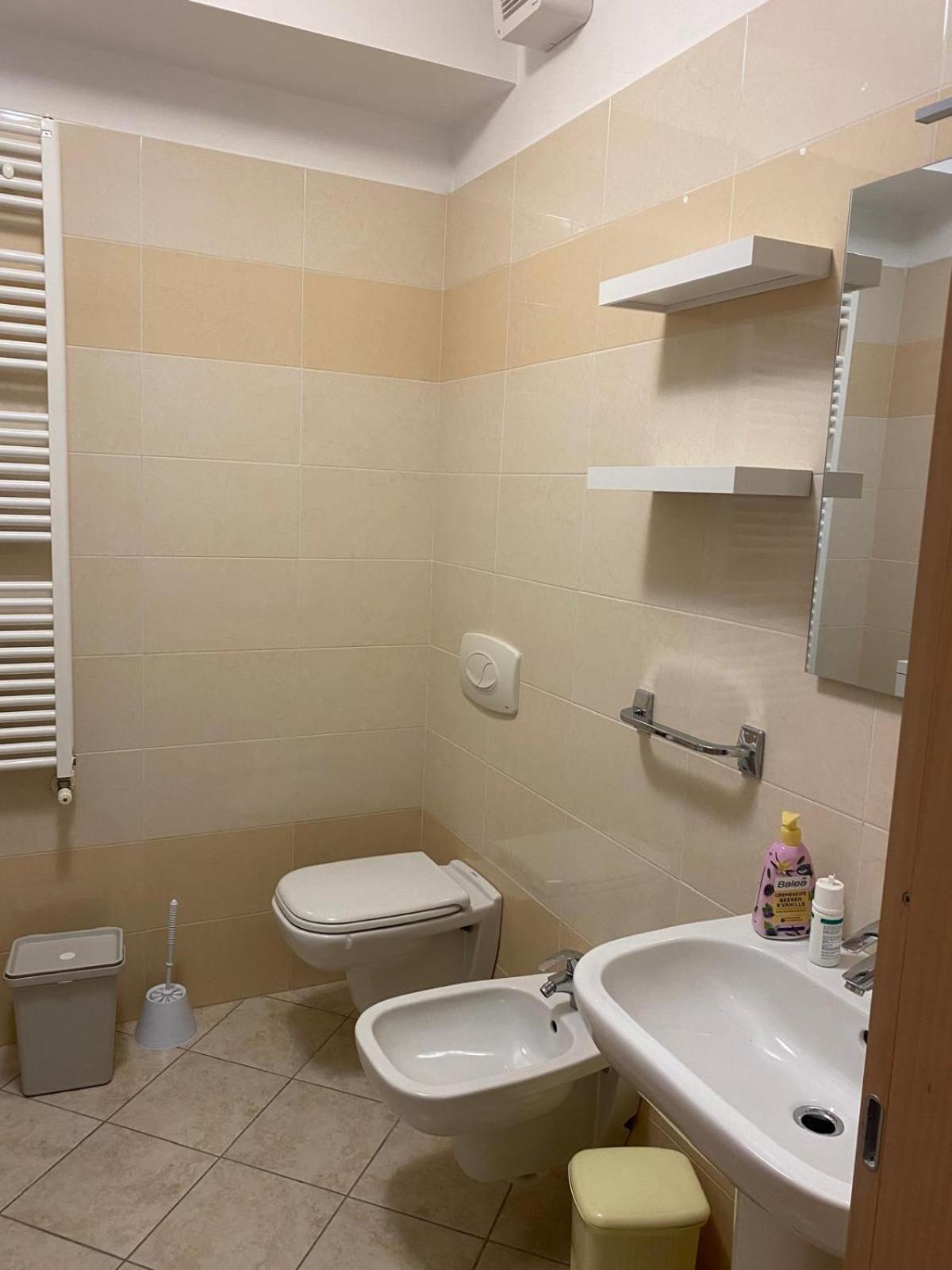Alma Apartment Sirmione Zimmer foto